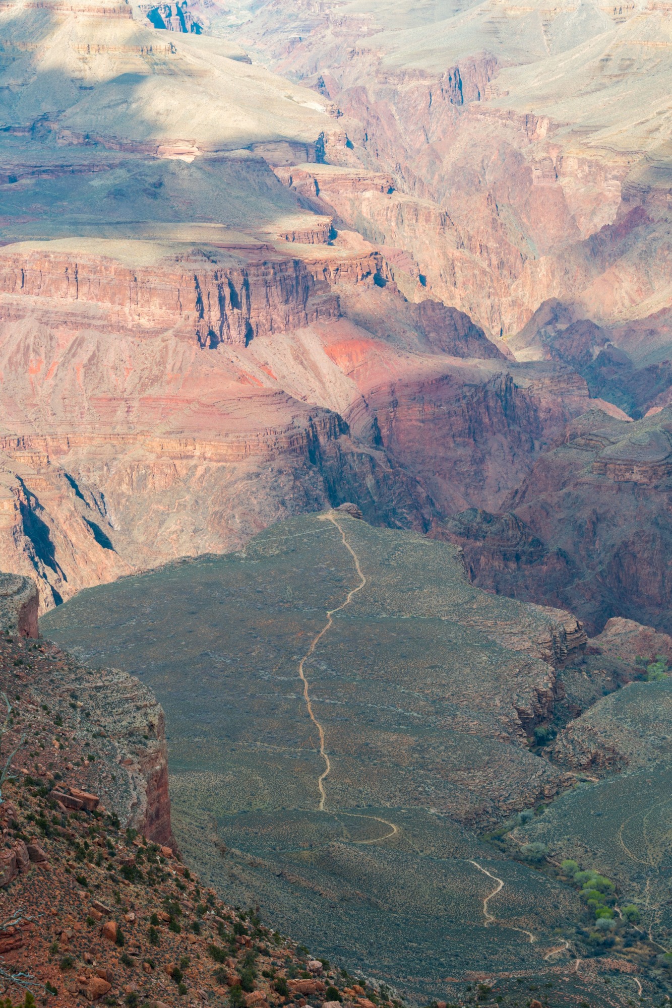 hiking trails in the grand canyon - pic 1