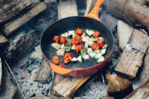 10 Healthy Camping Food Recipes Featured Image PC Dan Edwards via Unsplash