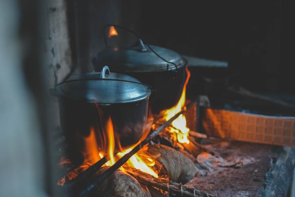 10 Healthy Camping Food Recipes - bison stew PC Md Duran via Unsplash