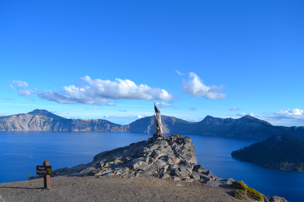 exploring the north country Crater Lake Dead Tree