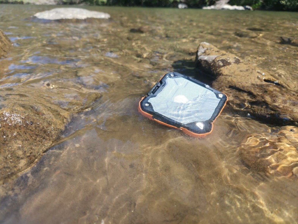 blackfire portable waterproof speaker in water