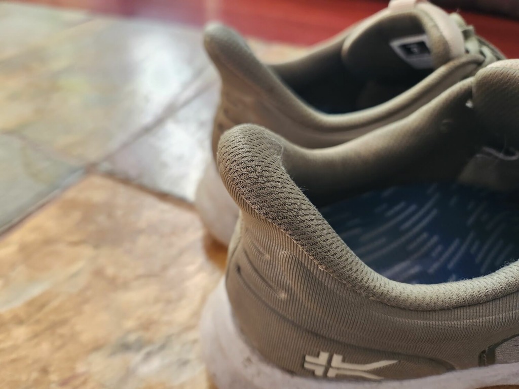 heel of Kuru gym training shoe